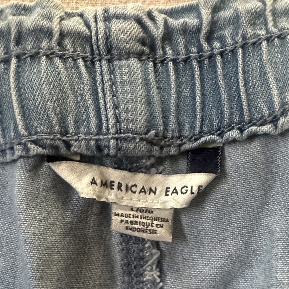 American Eagle Outfitters Light Wash Denim Drawstring Shorts - Picture 2 of 3